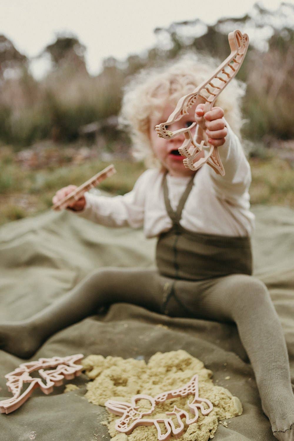 Kinfolk Pantry – wholesale Toy set – Kids – Diplodocus Cutter - Dinosaur Eco Playdough Tool5