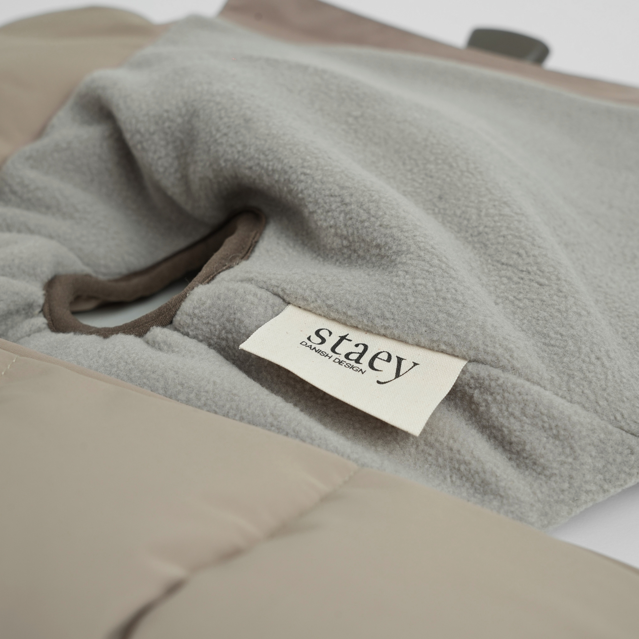 Staey – wholesale Pet coat – Dog – Vera Dog Coat with Harness | Sand5