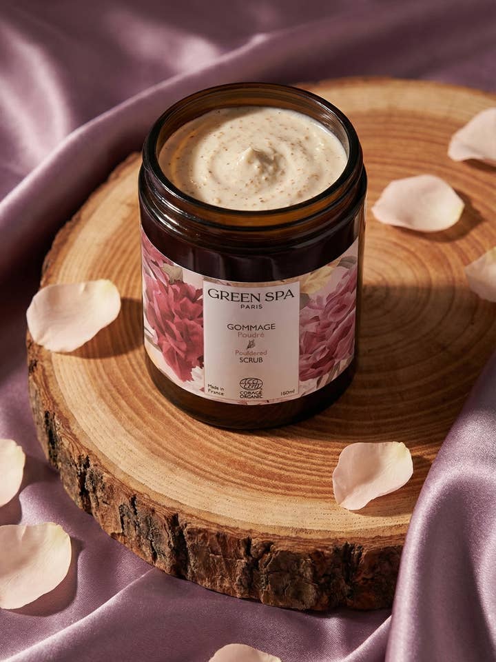 Powdered scrub* for wholesale by Green Spa