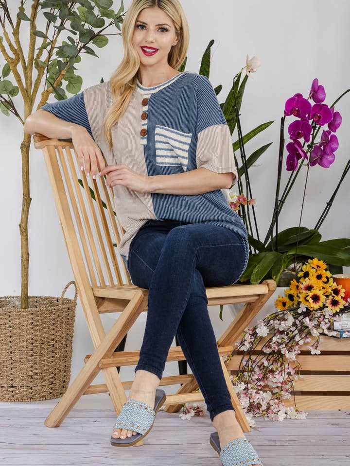 Celeste Clothing - Wholesale Tunic - Women's - URBAN RIB COLOR CONTRAST T-SHIRT WITH POCKET -CT43877A10