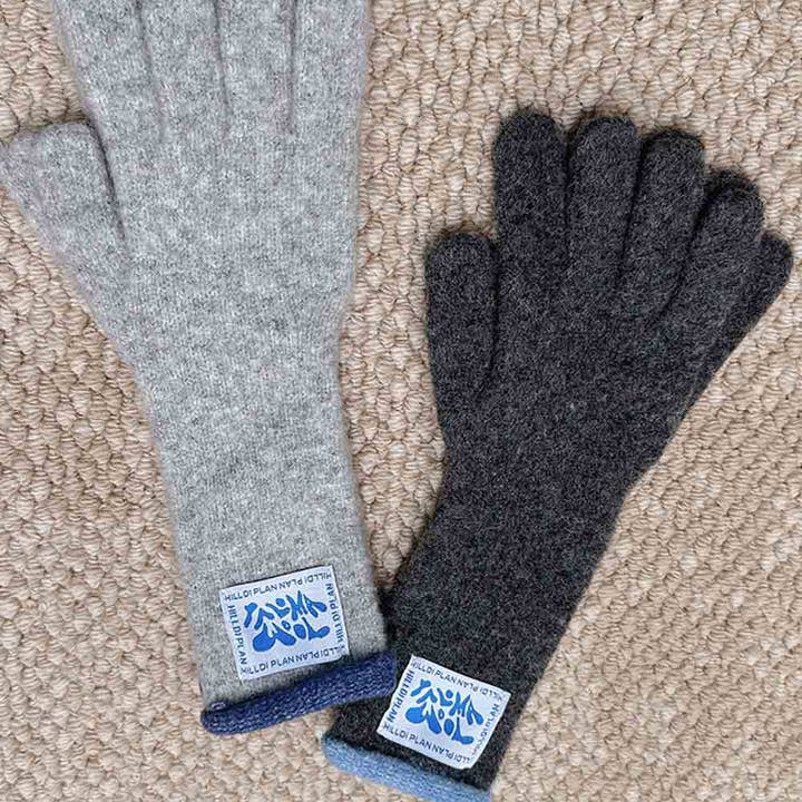 Winter Thermal Soft Touchscreen Wool Long Gloves DP25G710 and other Purchase Wholesale wool patterns. Free Returns & Net 60 Terms on Faire trending on Faire.