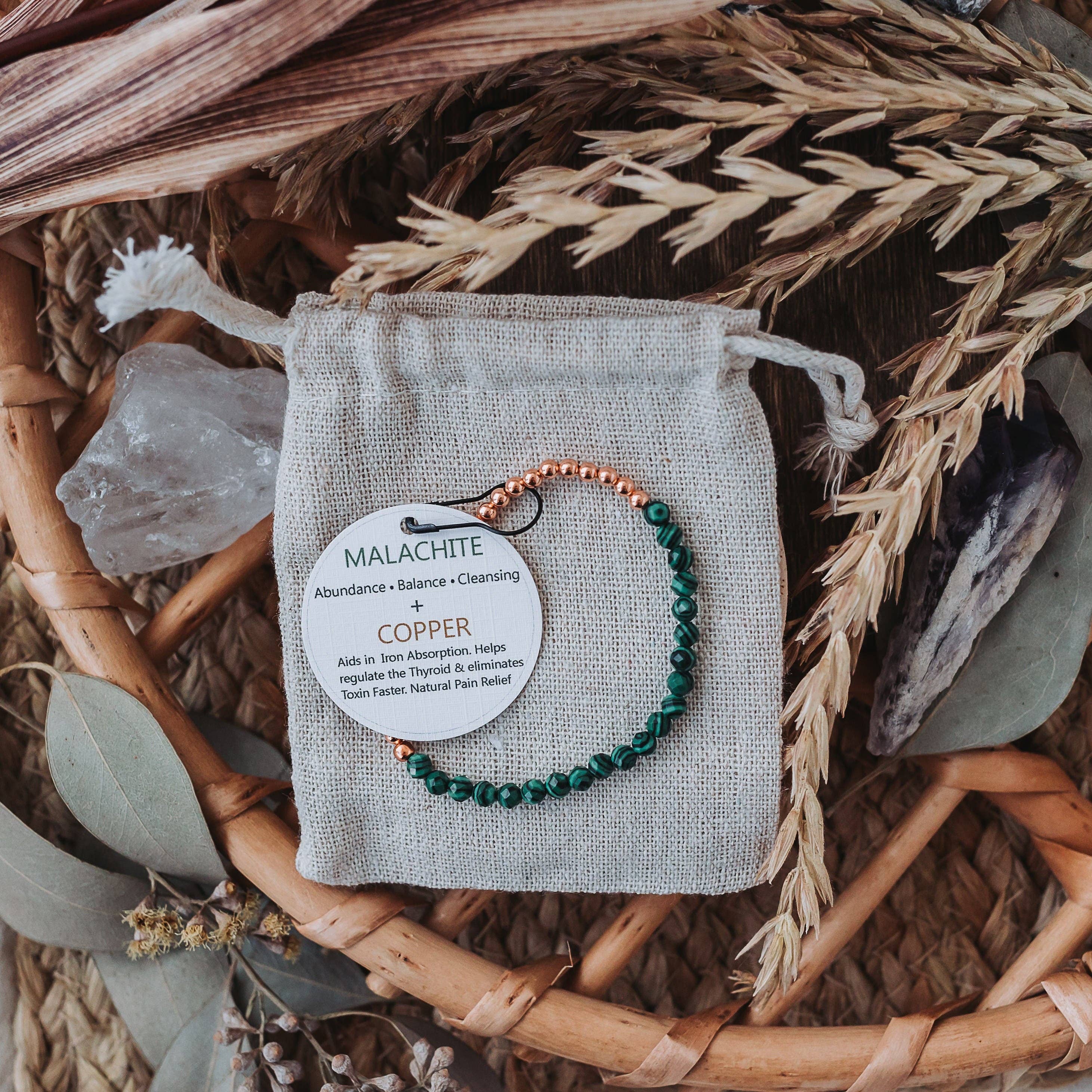 The Blue Yogi – Großhandel Perlenarmband – Facettenreiches Malachit+3 mm Kupferperlenarmband1