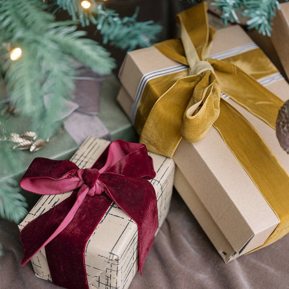 CG Hunter - Wholesale Ribbon - Gift Wrapping - Wide Hand Dyed Velvet Ribbon Burgundy4