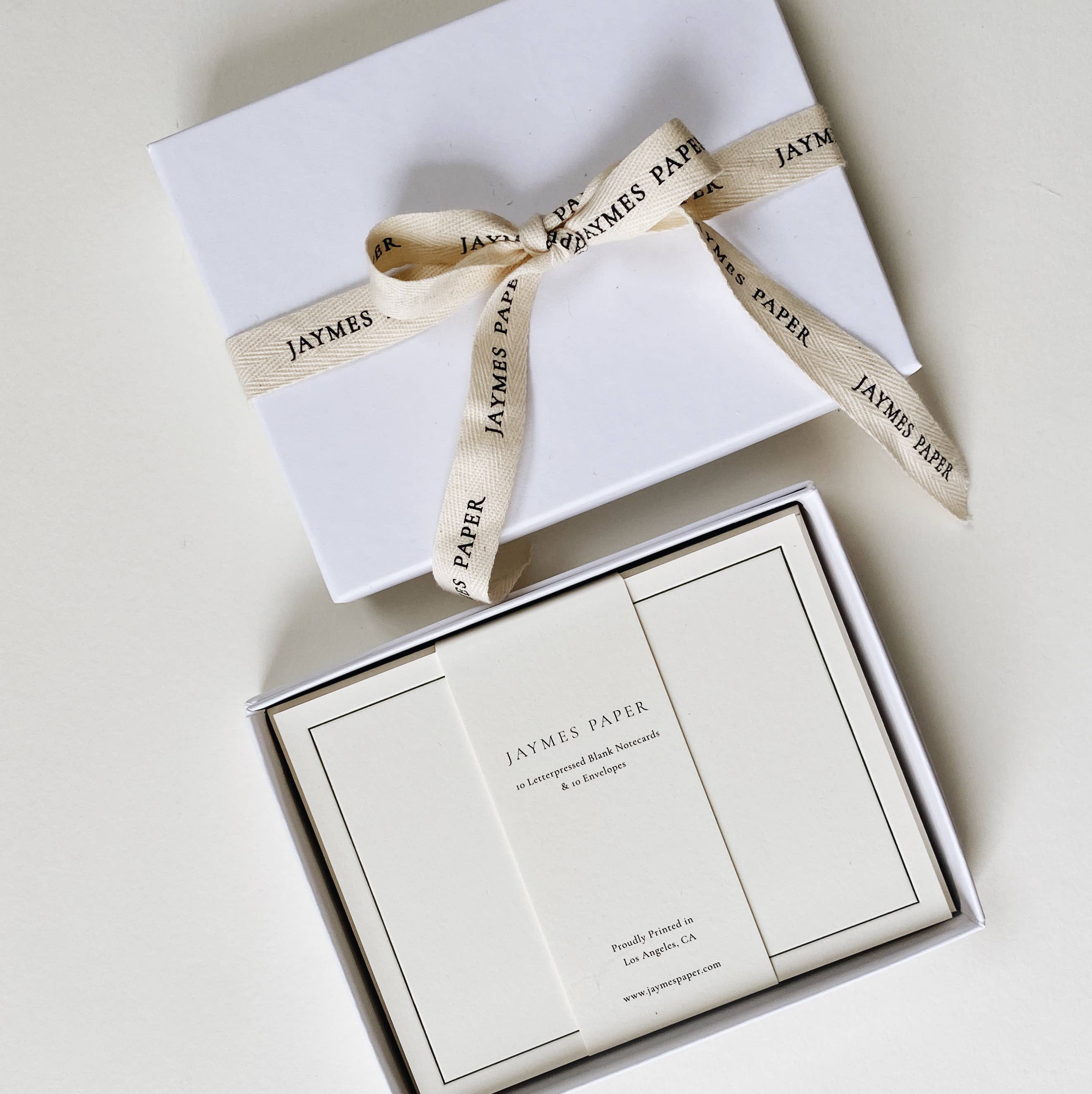 Natural Tarjetas con impresión tipográfica No. 02 Juego de 10 de venta al por mayor en Faire5