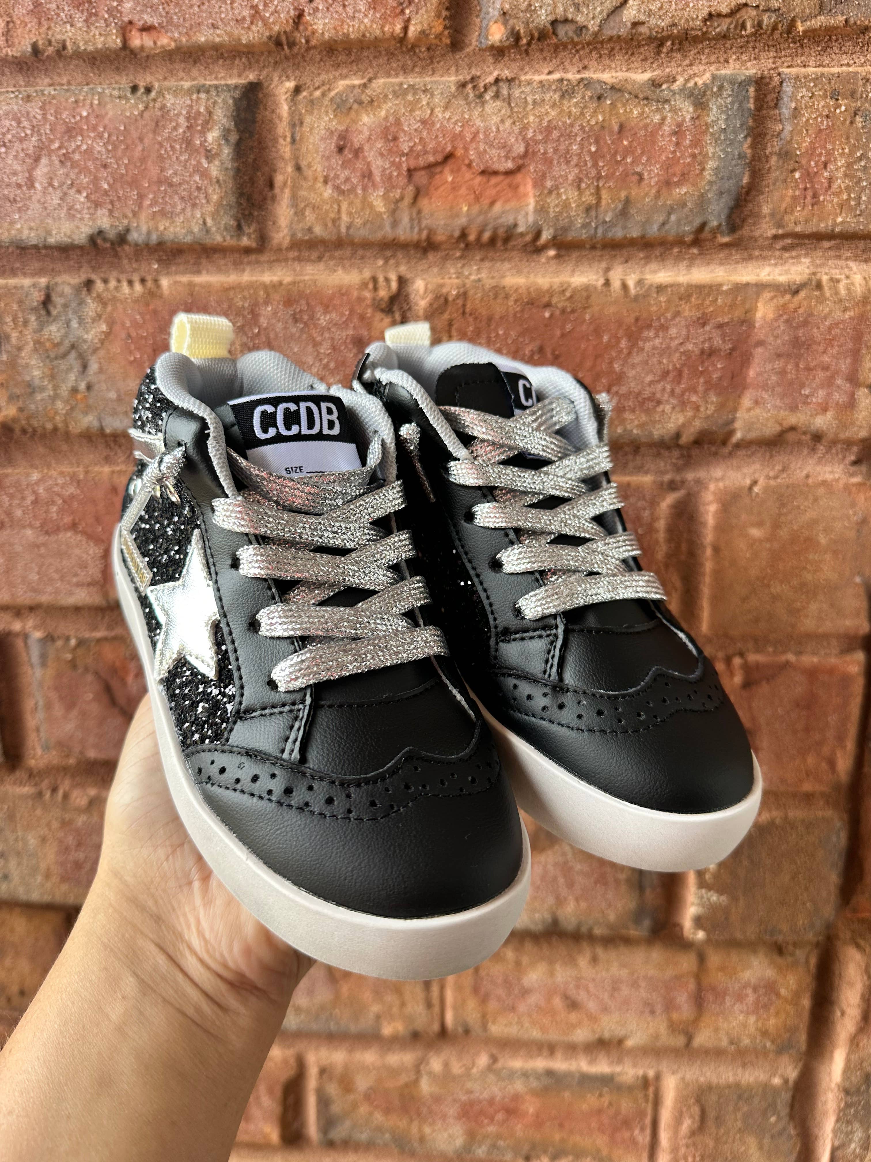 Torn and Trendy - Wholesale Lifestyle Sneakers - Kids - High Top Black Star Sneaker0