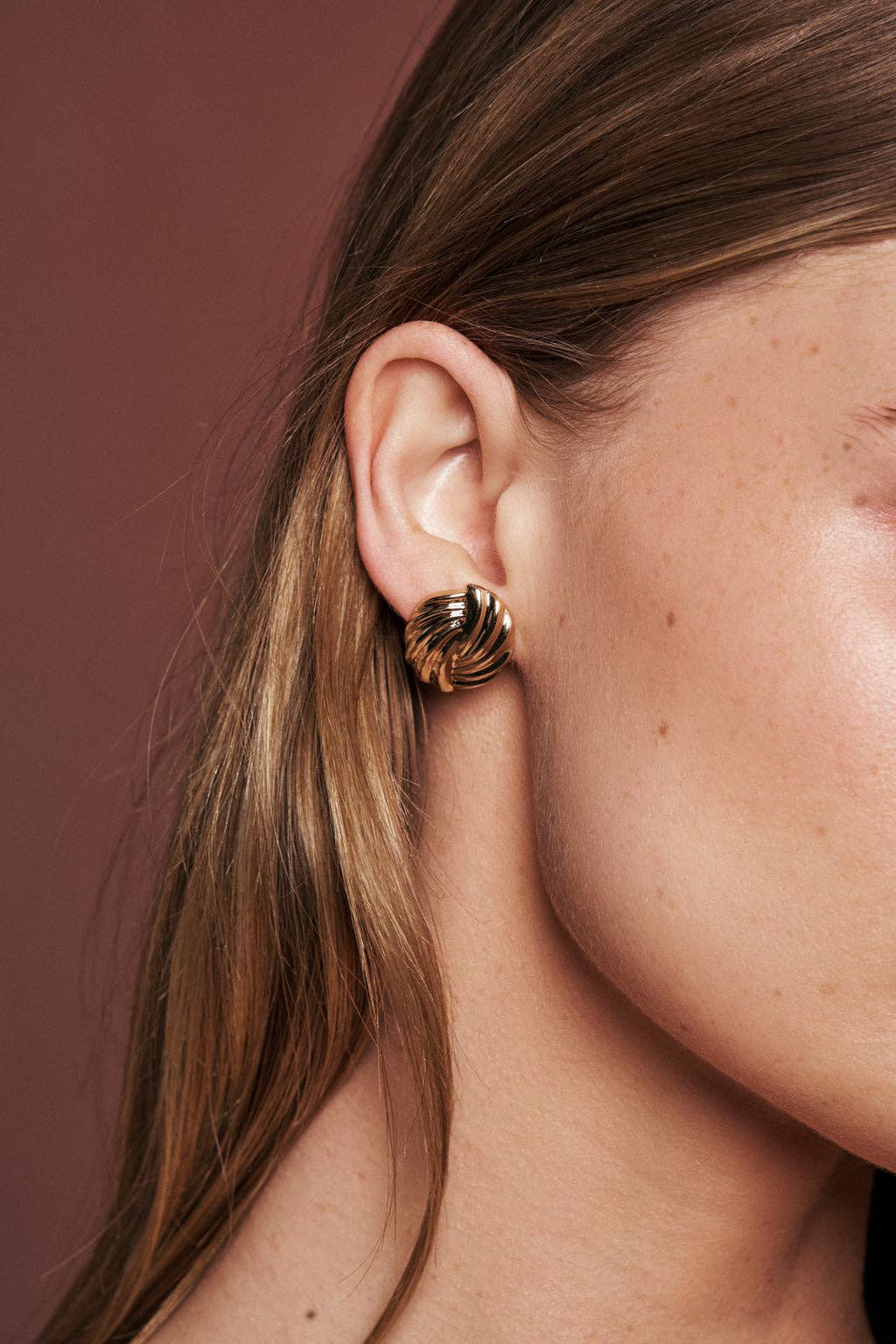 Lili Claspe – wholesale Solitärörhängen – Små Arlo örhängen2