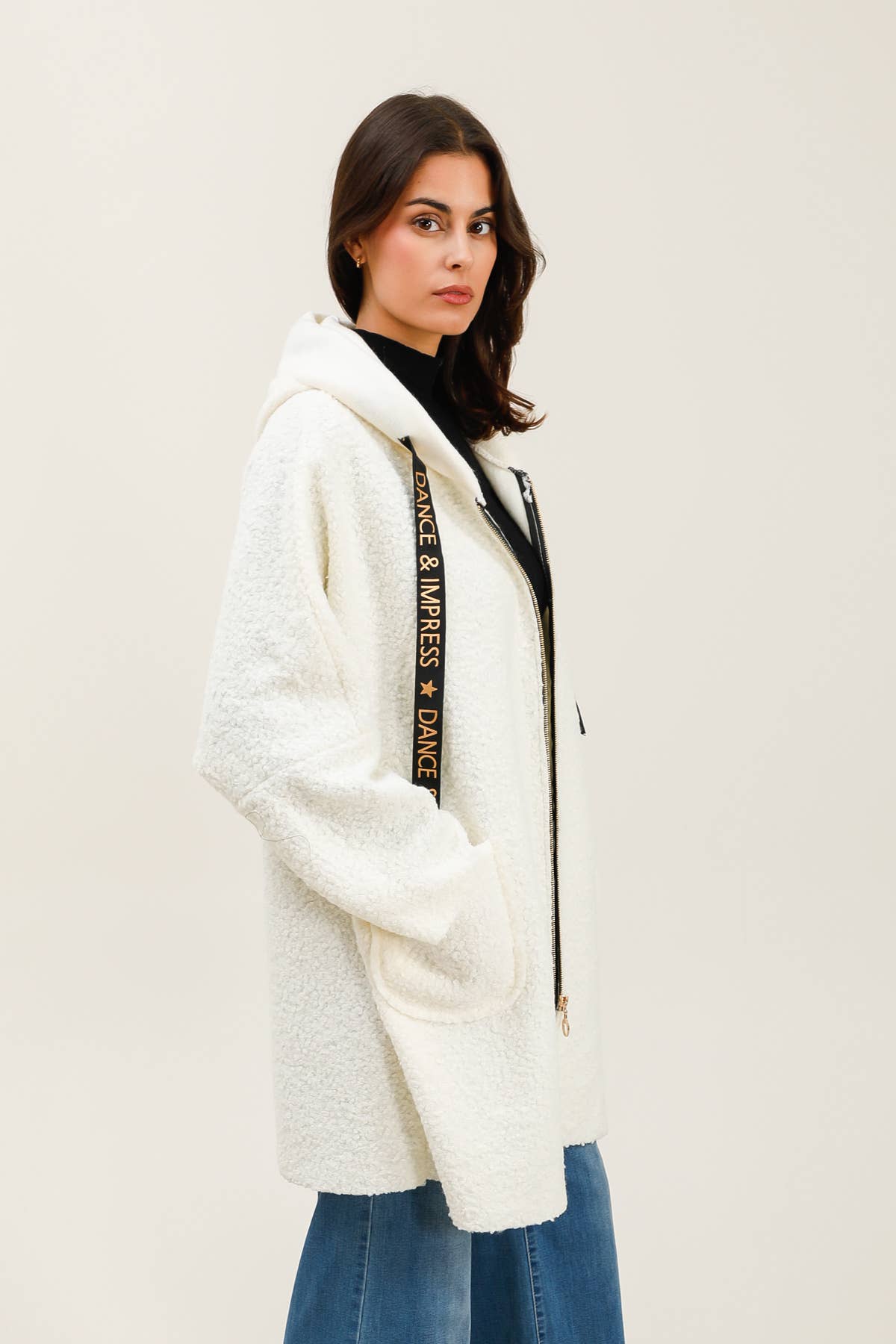 Lucky Nana – Engroshandel Frakke - Dame – AH 21278 - Frakke i Bouclé-stof2