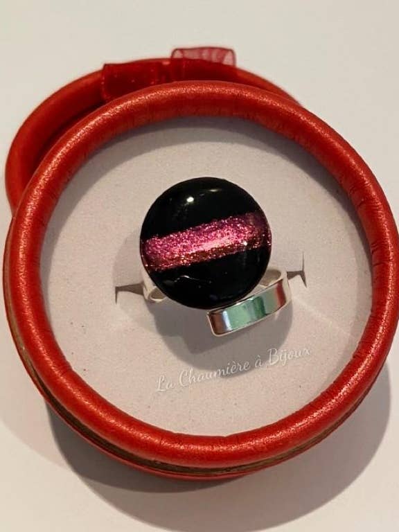 Anello in argento 925 - mini cinturino viola per la vendita all'ingrosso da parte di La Chaumière à Bijoux