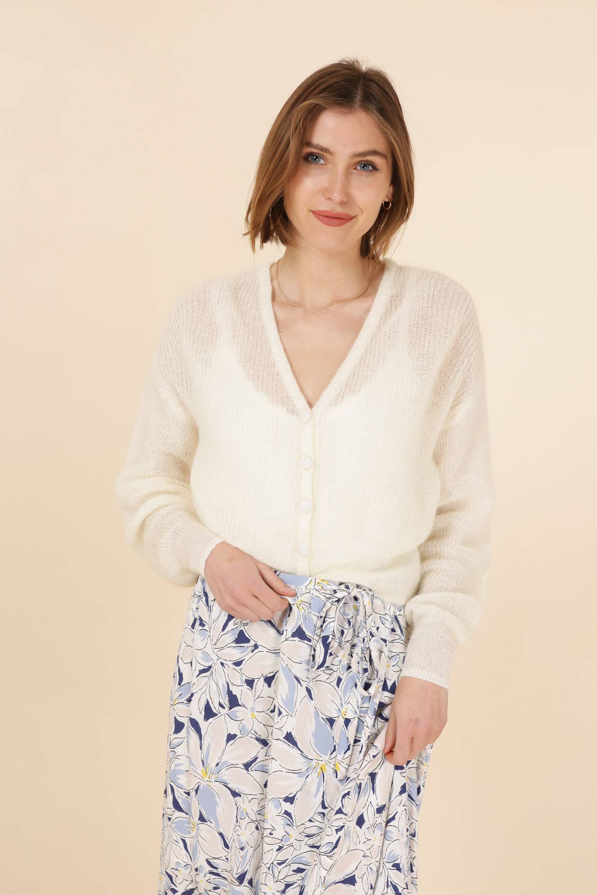 Calie Paris - Vendita all'ingrosso Cardigan - Donna - Cardigan Marlone con scollo a V e bottoni2