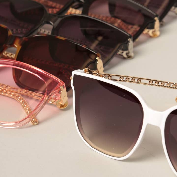 Women's Chain Detail Square Sunglasses for wholesale by Fashion City