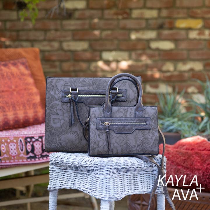 KAYLA+AVA – wholesale Tote bag – Women's – Morgan Hibiscus Floral Embossed Tote Bag Set