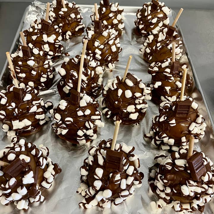 Scooty's Apples LLC - Wholesale Chocolate Covered Sweets - S'mores Extravaganza1