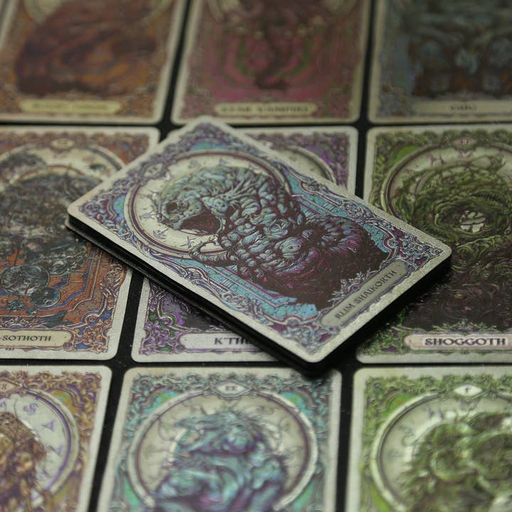 Vermilion Collection - Wholesale Tarot Cards - Reflections on the Wall Cthulhu Mythos Oracle15