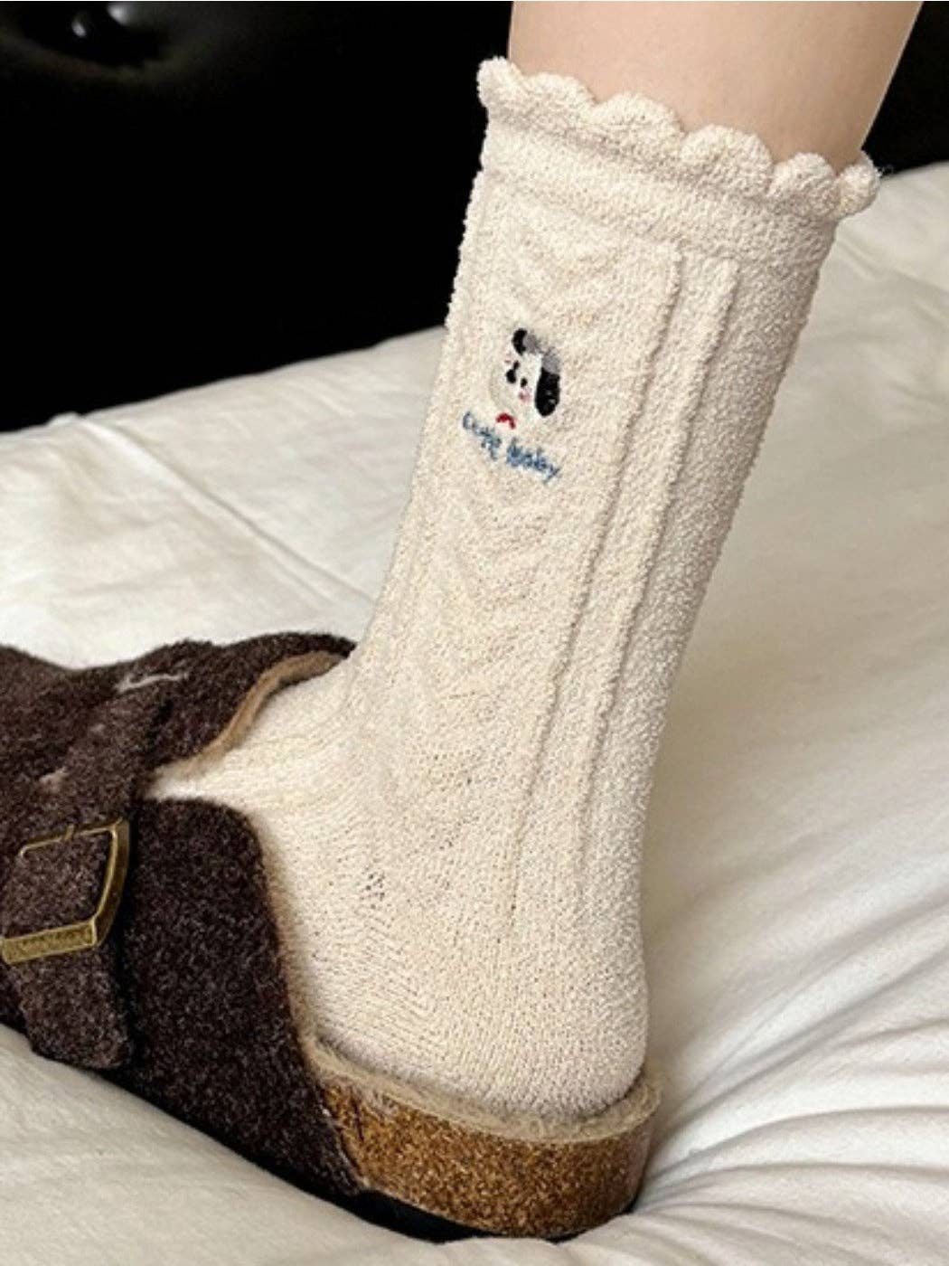 Funkyrel® Atzbranding Limited – wholesale Socks – Women's – Rufia - Cute Cartoon Coral Fleece Winter Socks3