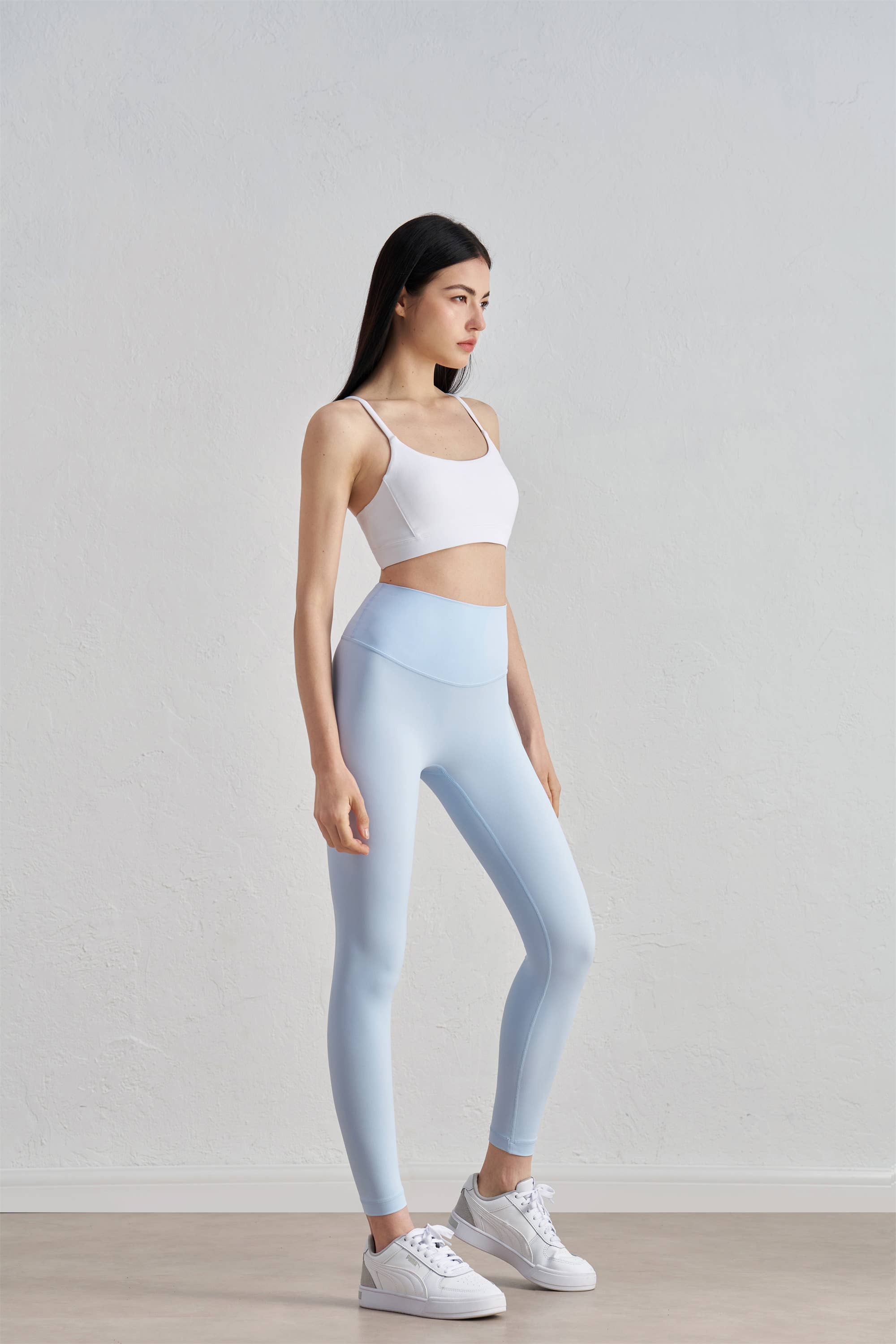 91thelabel - Vendita all'ingrosso Reggiseno sportivo - Donna - Reggiseno sportivo Victory Lycra® con schiena a V15