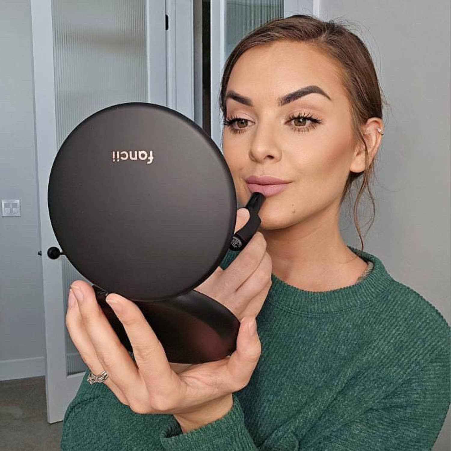 Fancii - Wholesale Compact Mirror - Taylor 5" Compact Mirror with LED Lights13