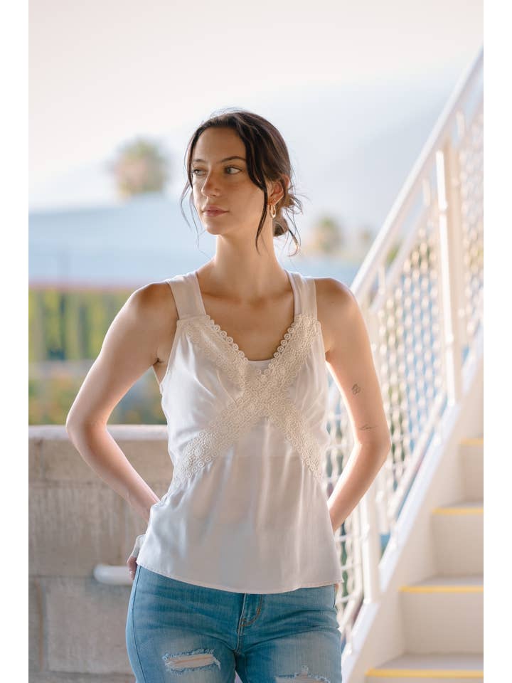 Urban Diction - Wholesale Tank Top - Women's - Basic TANK TOP WITH FLORAL DETAILS7