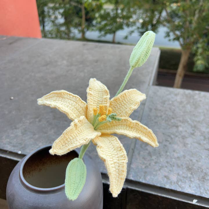 Lilyrosy(Duty free) - Wholesale Artificial Flowers - Lilyrosy Crochet Lily flower with bud, Handmade Gifts 8