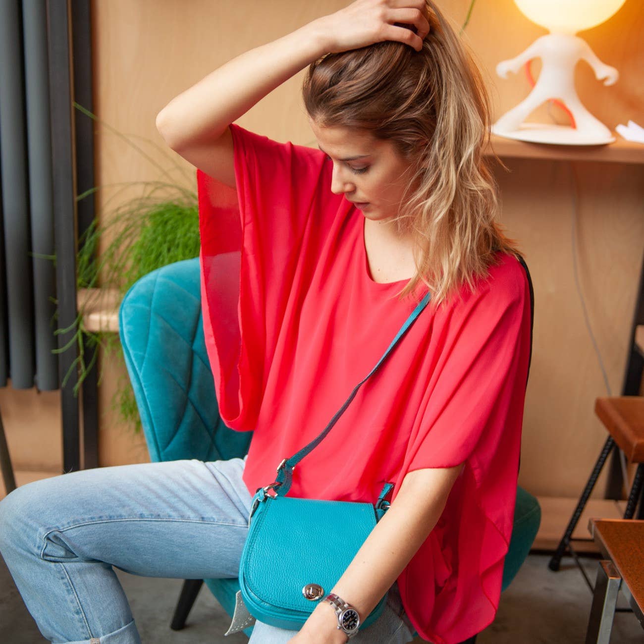 Melina C – Großhandel Umhängetasche - Damen – Montebello Ledertasche aus echtem italienischem Leder, Umhängetasche mit C-Logo8