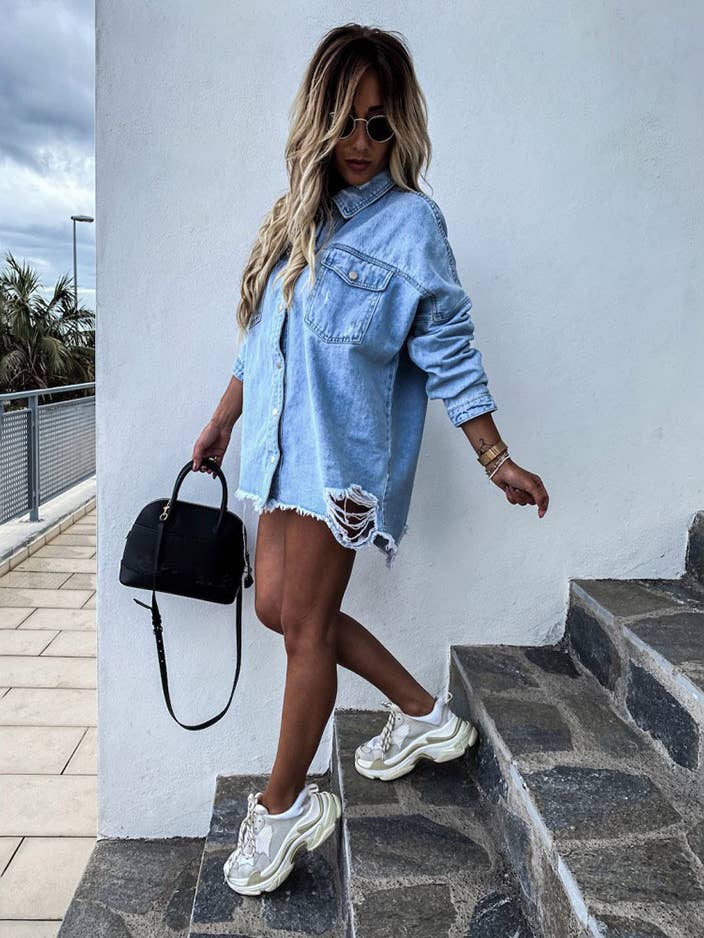 HIDDENBRAND - Wholesale Denim Jacket - Women's - Oversized ripped frayed edges denim jacket2