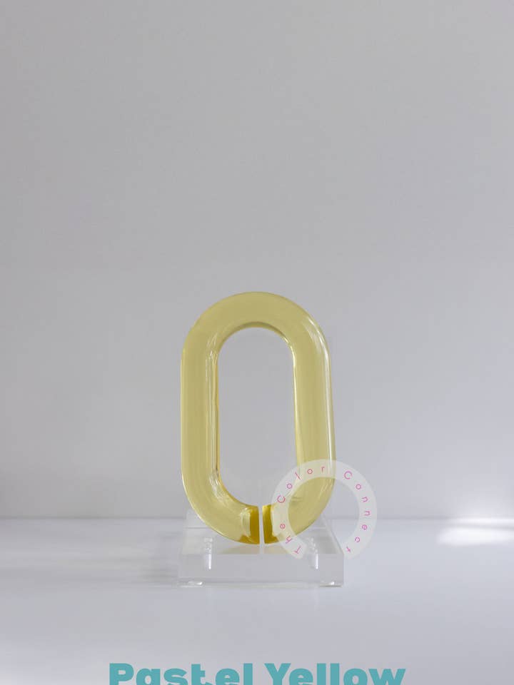 Pastel Jaune OG Link pour la vente par The Color Connect