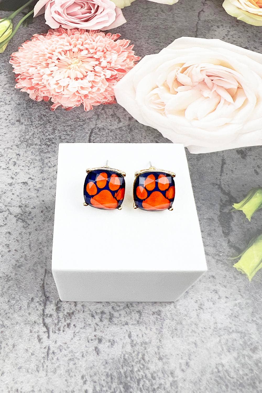 JHP Collection - Wholesale Stud/Post Earrings - DOG PAW PRINT CUSHION CUT EPOXY STUD EARRING36
