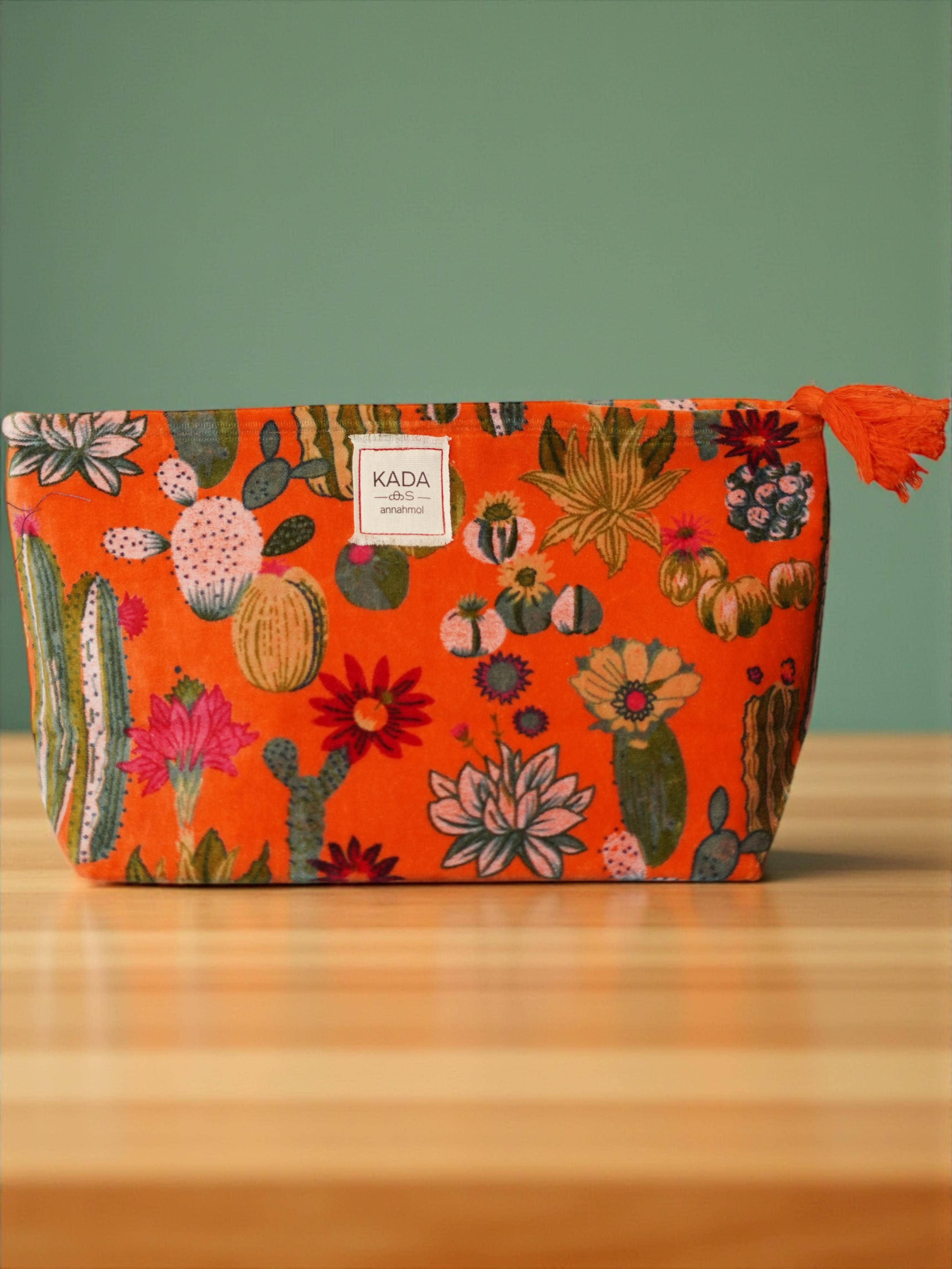 Annahmol - Wholesale Makeup/Cosmetic Bag - Velvet Cosmetic Bag/Pouch: Assorted Prints13