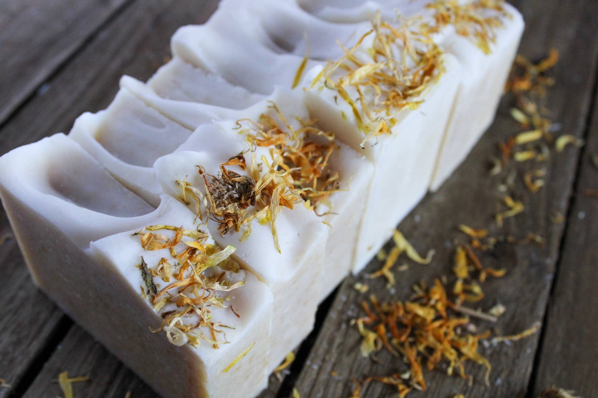 Ruby & Sage Apothecary - Wholesale Bar Soap - Wildflower Honey Soap3