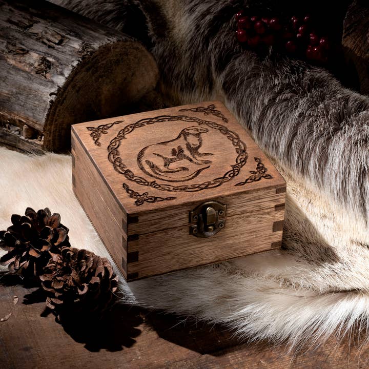 Scatola portaoggetti in legno con lontra per la vendita all'ingrosso da parte di Critit