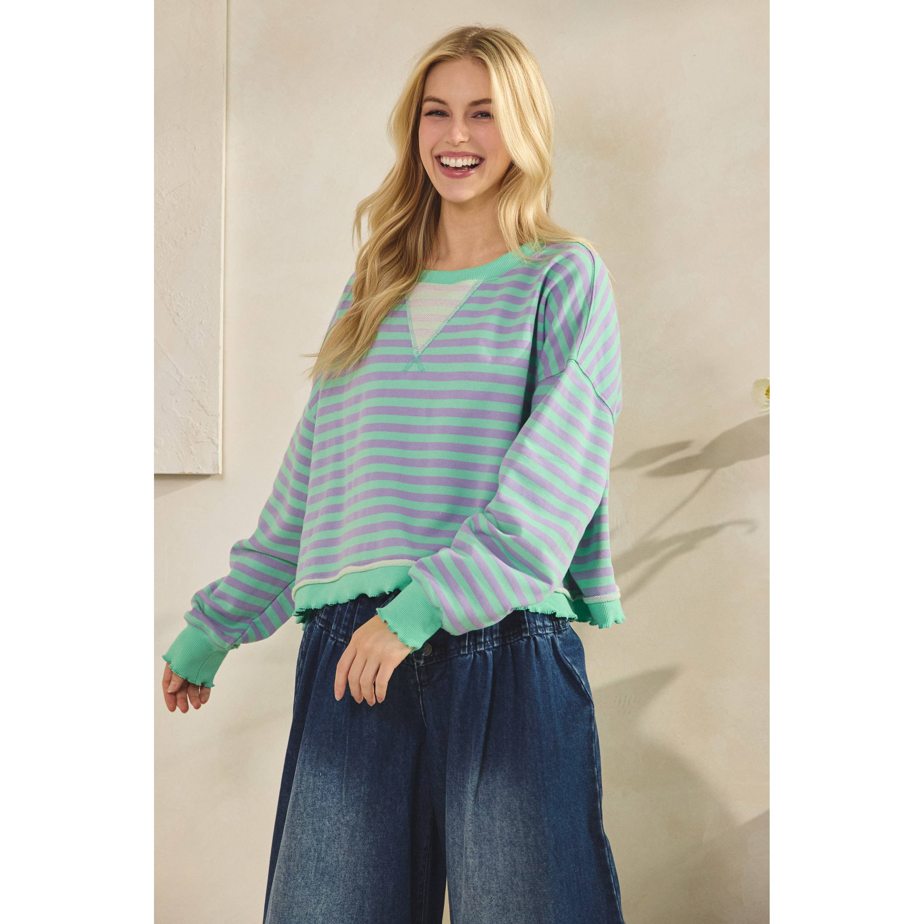 Veveret - Wholesale Tunic - Women's - Cropped Striped French Terry Top3