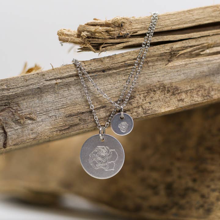 Juin-Rose pour la vente par LL Always