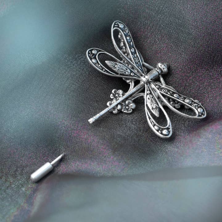Dragonfly Pin P675 for wholesale by Sweet Romance Jewelry