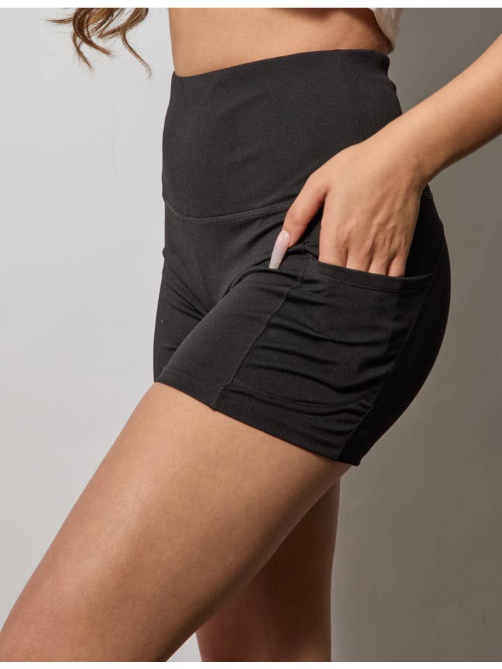 Black Plus Size Athletic Tummy Control Biker shorts With Pockets for wholesale on Faire