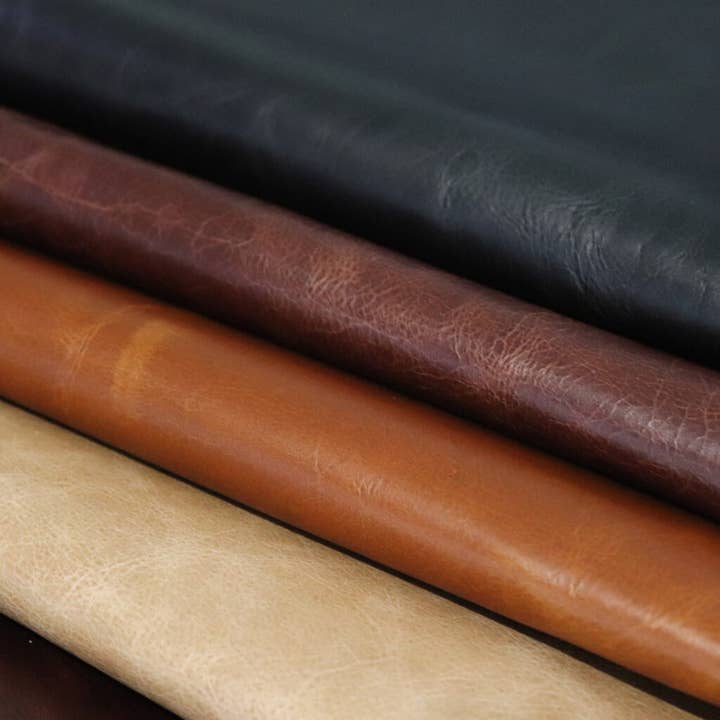 Collection en cuir DAYTONA, Peau de cuir aniline vieilli pour la vente par Qaswara Leather