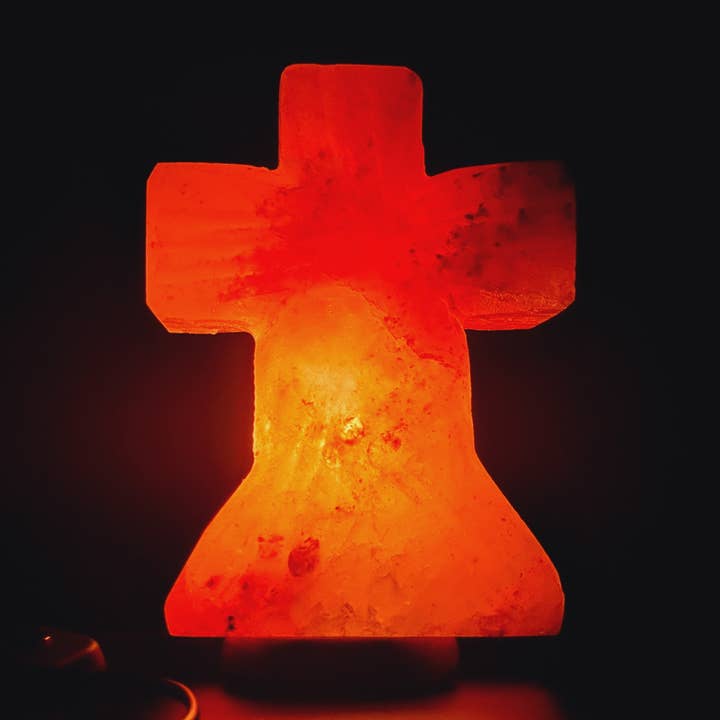 Himalaya Kristus Cross Salt Lampa för wholesale av Gemstone Gifts Ltd.