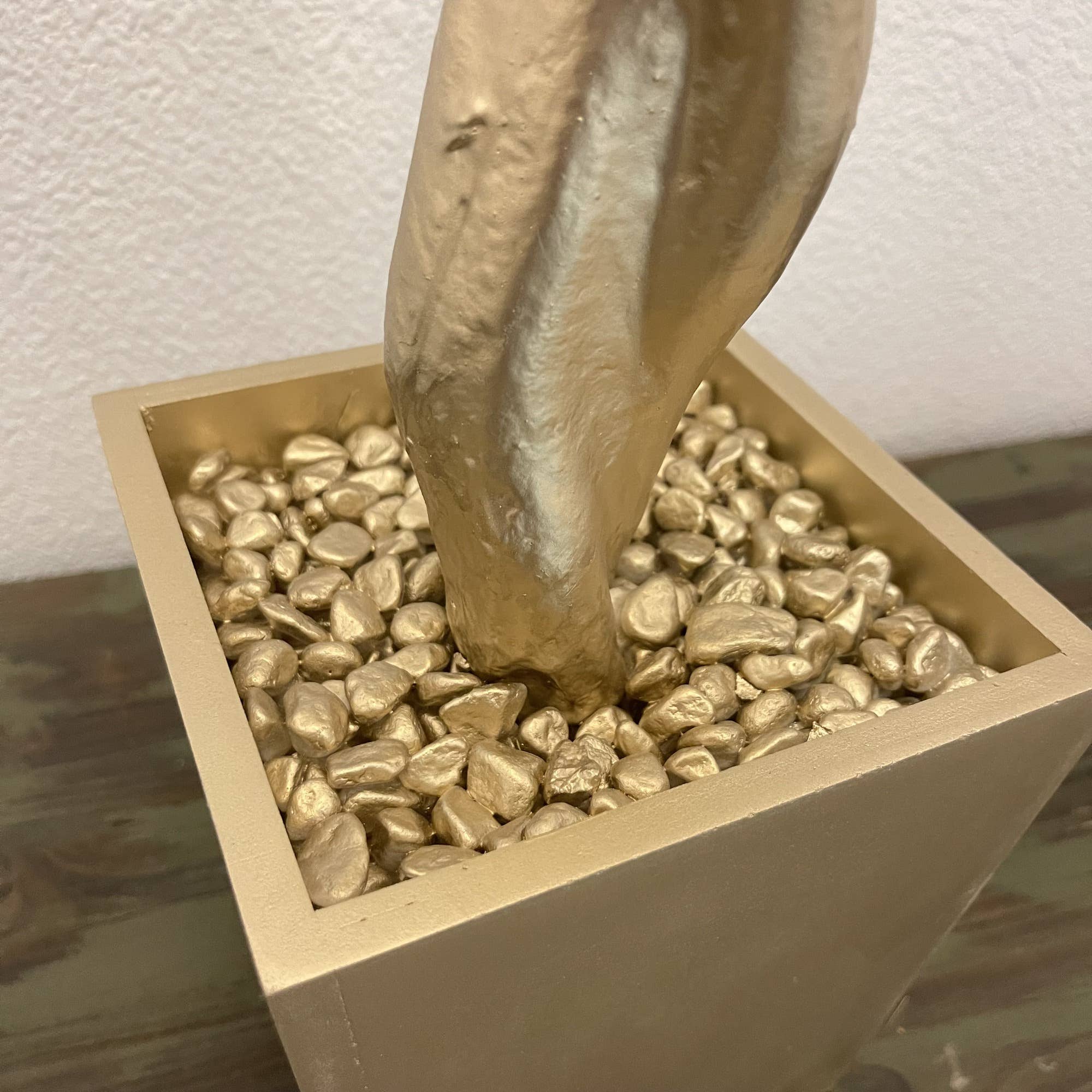 Galt International Company - Vendita all'ingrosso Piante artificiali - Albero di Manzanita in Vaso da 1,2 m con Sassi6