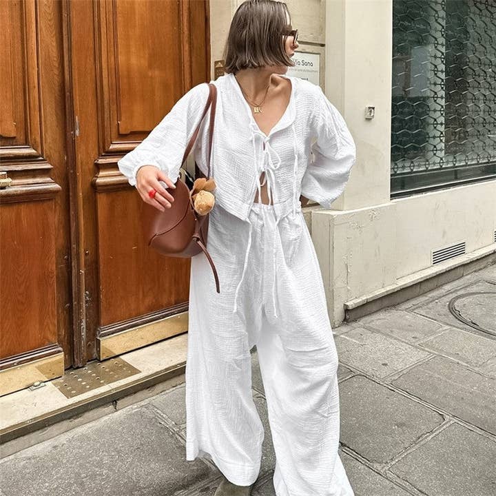 Pyjamaset met lange mouwen en lange broek met bijpassende riem voor wholesale door UZ Wholesale Store