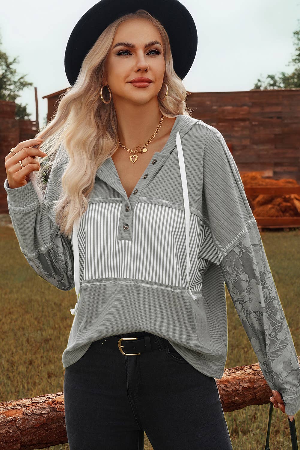 fashionworks - Vente Sweat à capuche – femme - Haut à manches longues à capuche avec cordon de serrage et motif de gaufre d'automne4