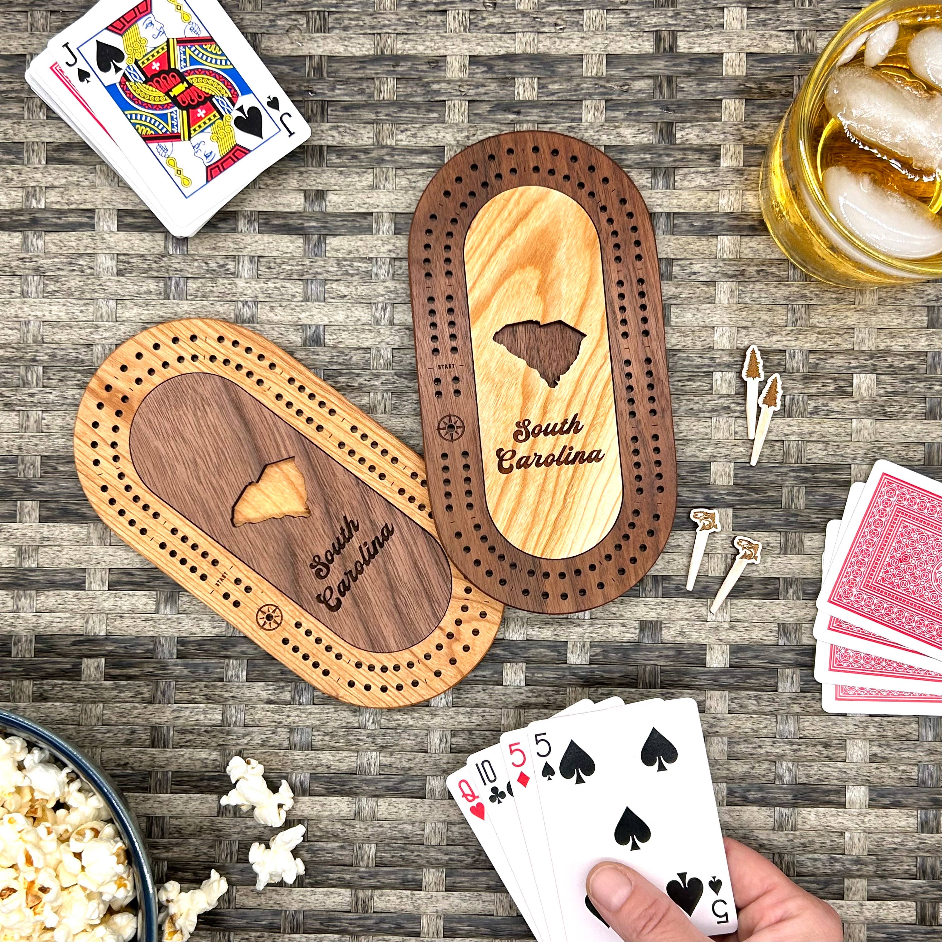 Cast & Carve - Venta al por mayor Juegos de mesa - Juego de minitablas de viaje de EE. UU., con pinzas personalizadas35