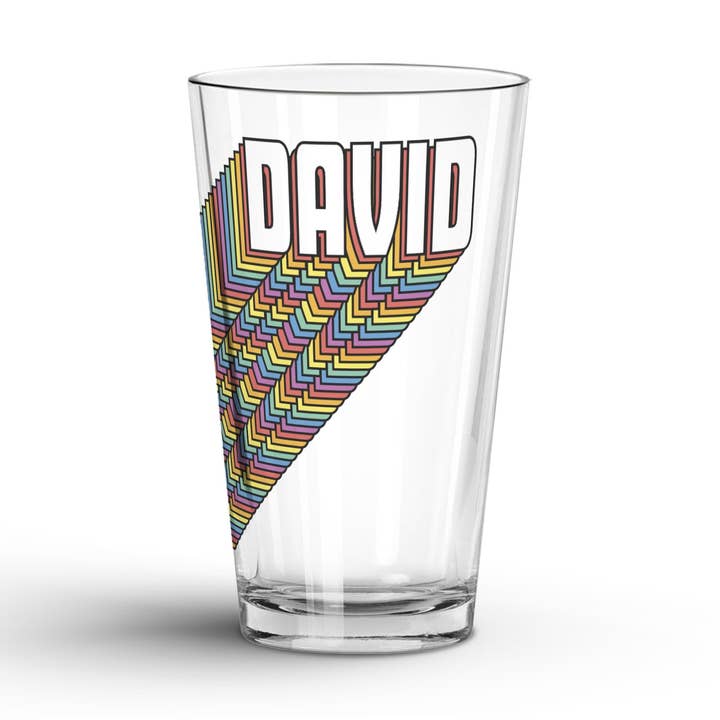 Gobelet en verre : LGBTQ Pride Retro pour la vente par Sam and Zoey