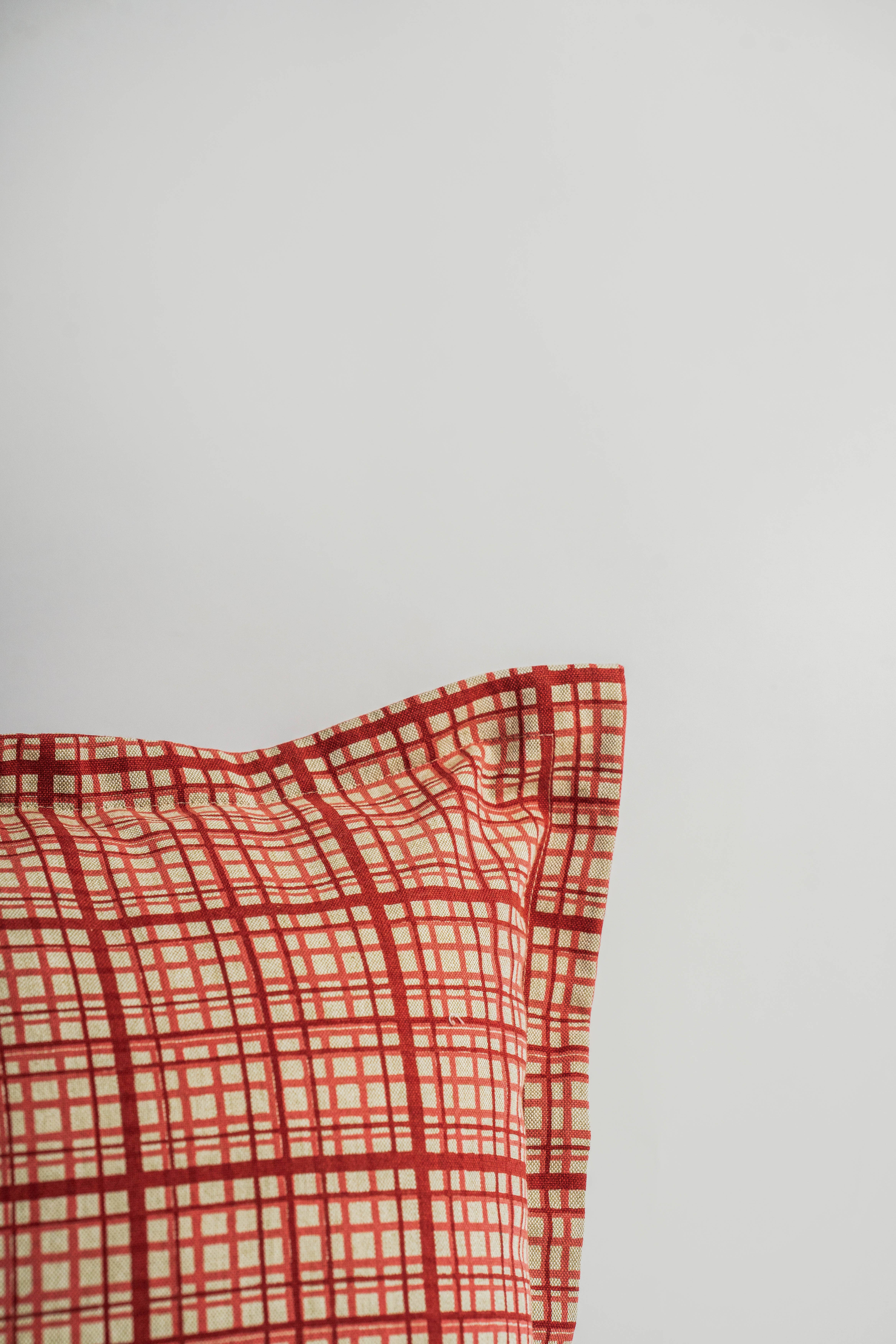 Atolia Designs - Wholesale Decoratief kussen - Tartan kussen met vulling2