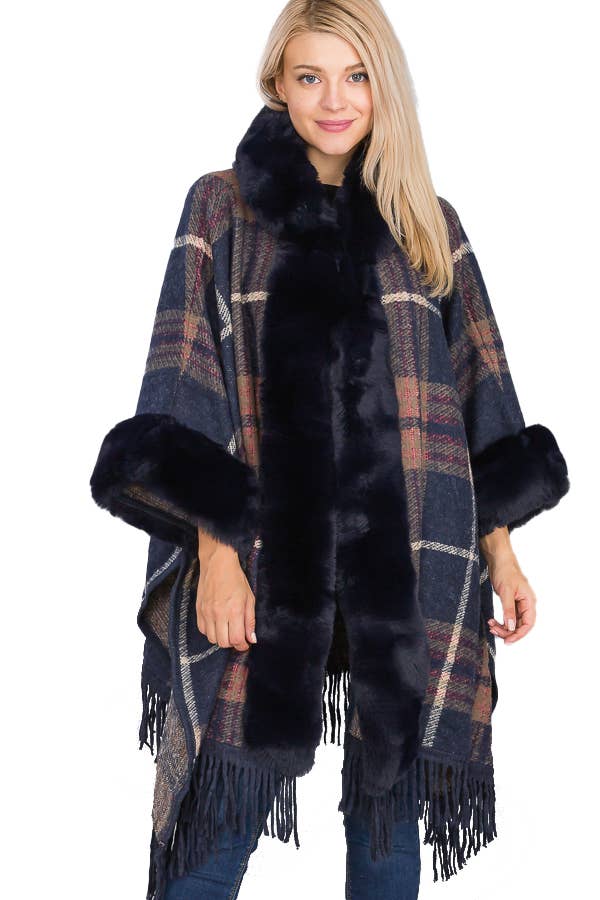 Grigio Poncho con cappuccio Ruana a silhouette aperta in stile eschimese scozzese in vendita all'ingrosso su Faire12