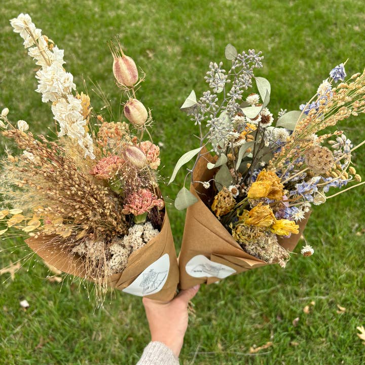Nurturing with Nature - Wholesale Dried/Pressed Flowers - Dried Flower Bouquet