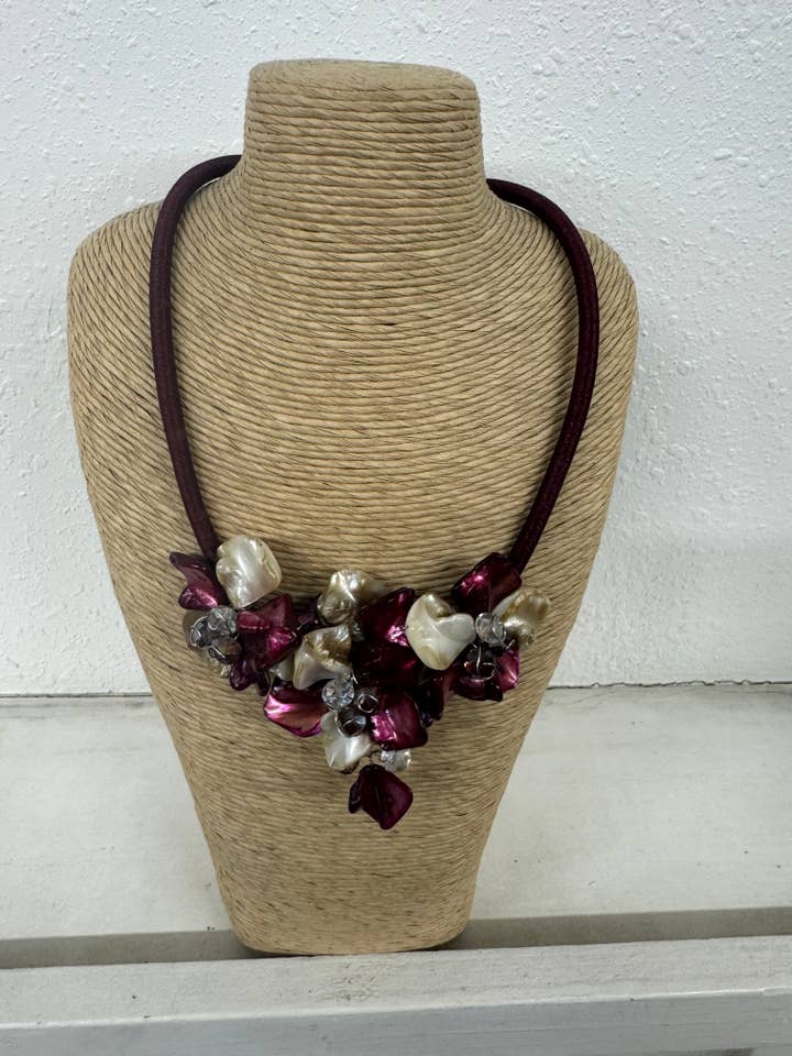 WINE CORD WITH THREE SHELL FLOWERS NECKLACE for wholesale by International Duru's