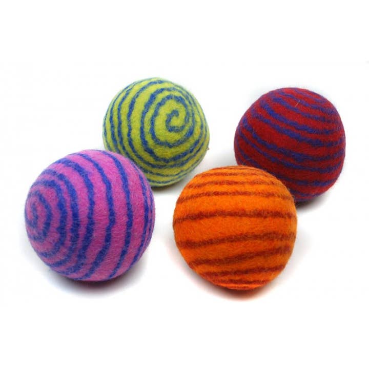 Spiral Design Big Size Balls for wholesale by BNB Crafts Inc.