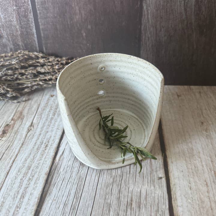 Wolf and Clay Pty Ltd - Wholesale Kitchen tool/gadget - Ceramic Herb Stripper2