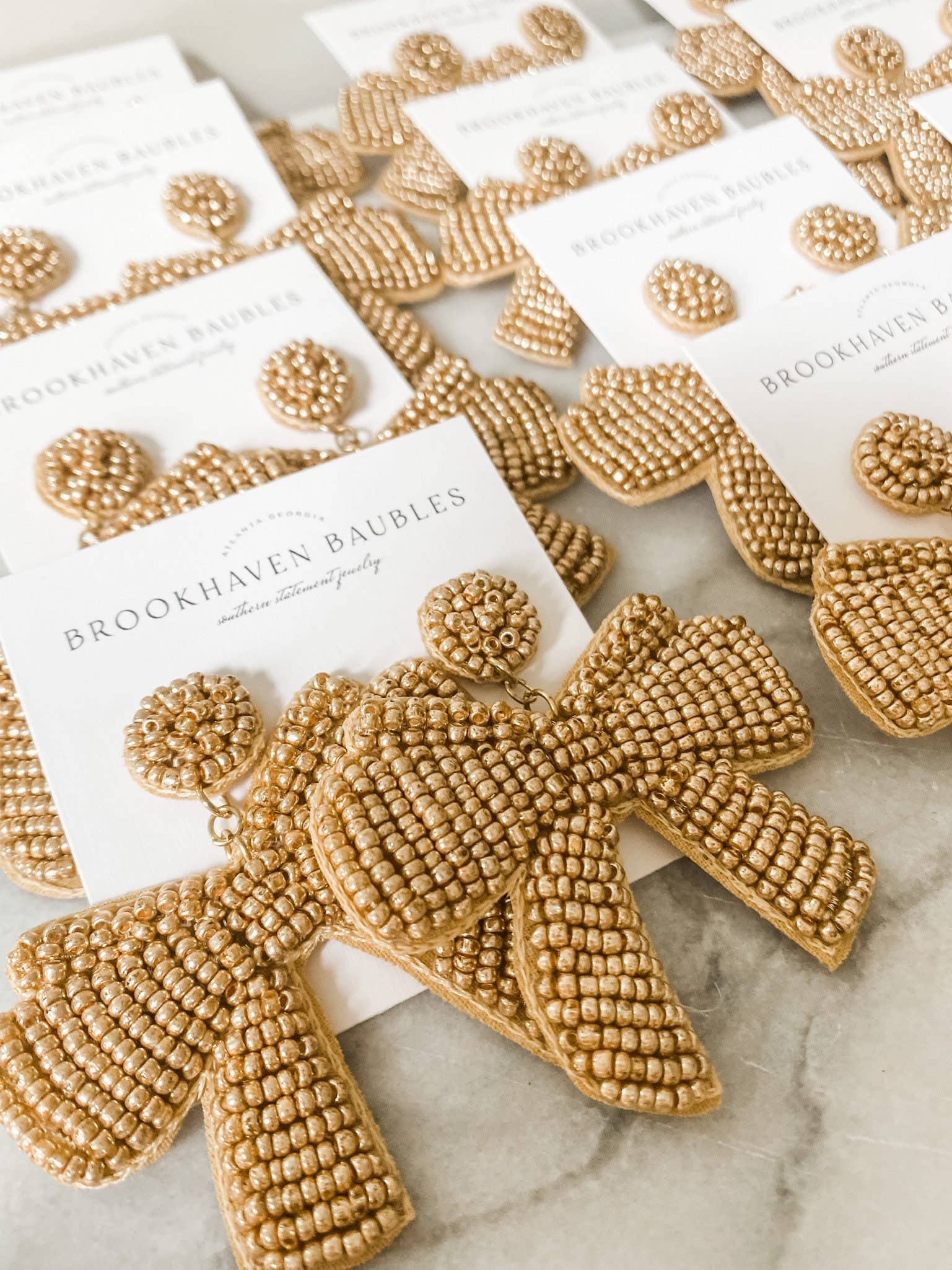 Brookhaven Baubles - Vendita all'ingrosso Orecchini pendenti - Orecchini natalizi con perline a forma di fiocco dor6