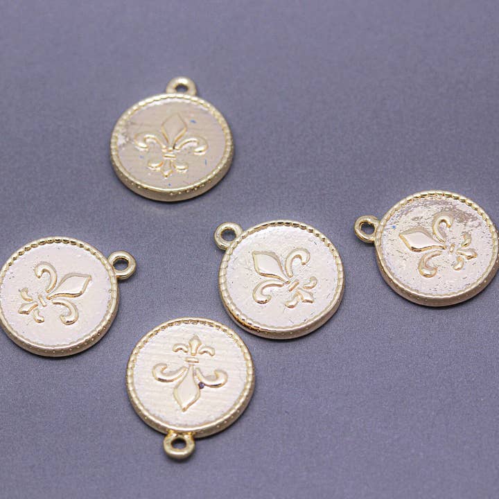 Jewel Pledge - Wholesale Individual Charm/Pendant - Gold Fleur de lis 12mm Coin Pendant Wholesale CPG3274