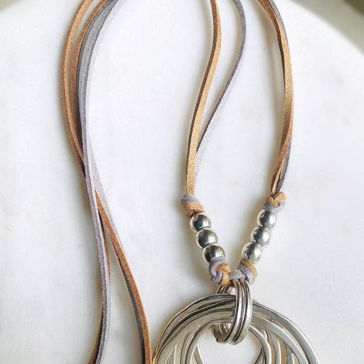 Dajana Design - Wholesale Pendant/Charm Necklace - Going in Circles Again Necklace0