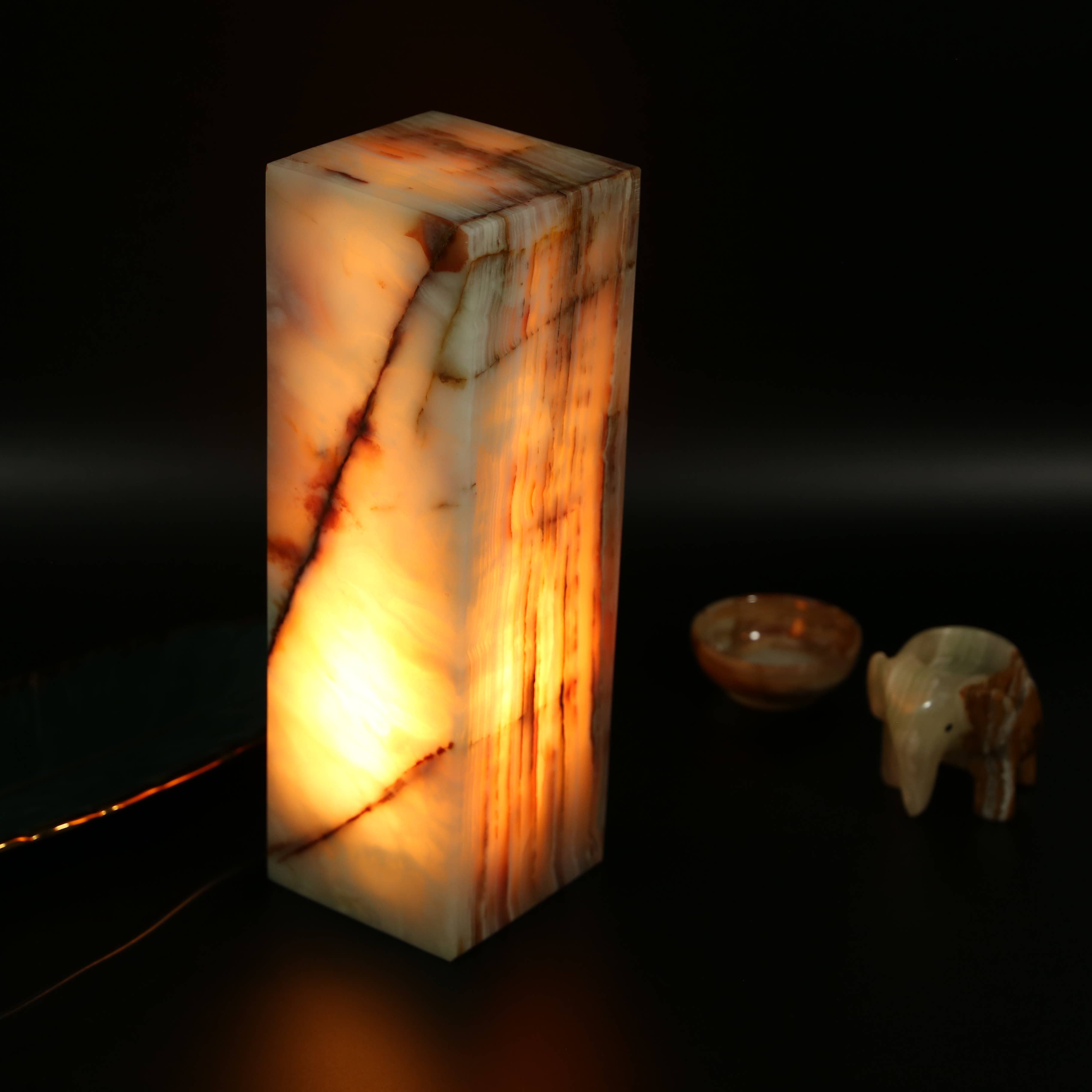 Gemstone Gifts Ltd. – wholesale Accent/desk lamp – Onyx Cube Tower Lamp 12"7